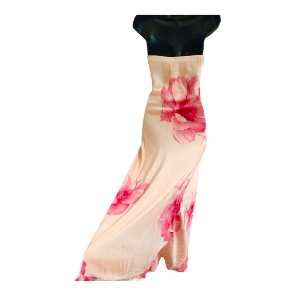 Trixxi peach pink flowers multi strapless satin effect maxi dress size large new - Picture 3 of 17